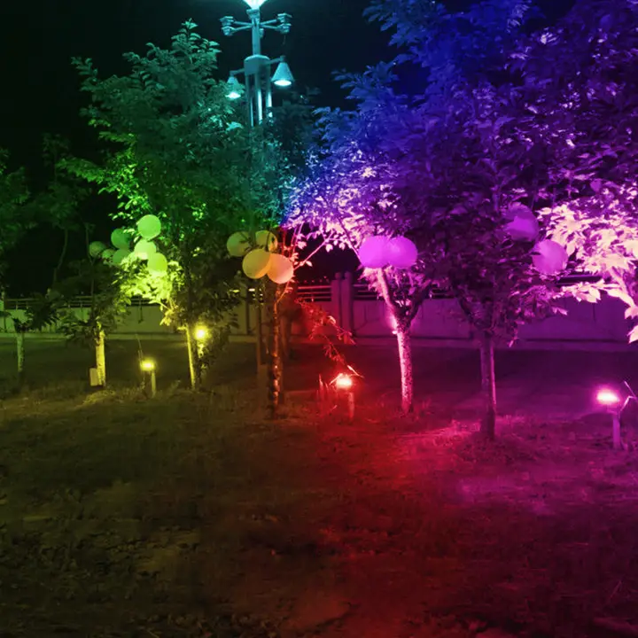Zigbee LED Tuinspot met RGBWW kleuren 12 watt Hue compatible 5
